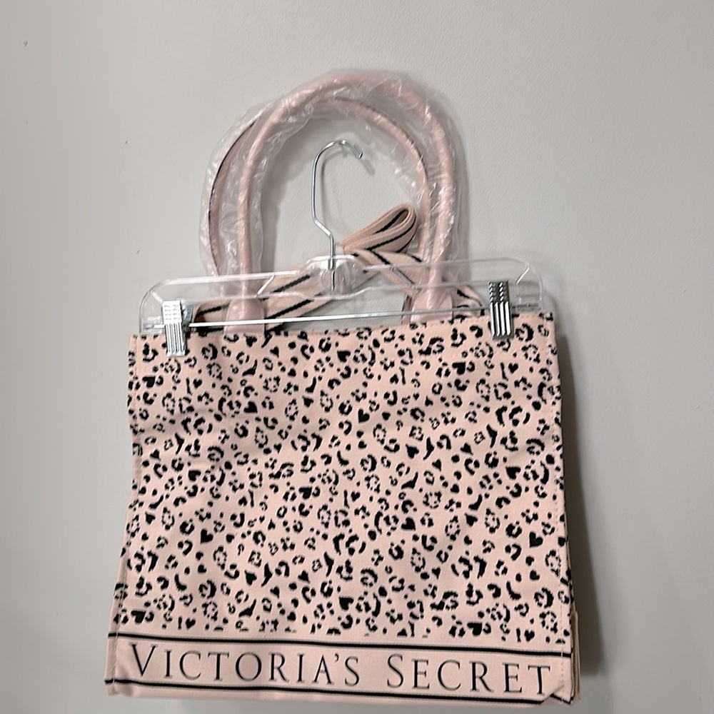 Pink cheetah Victoria’s Secret tote